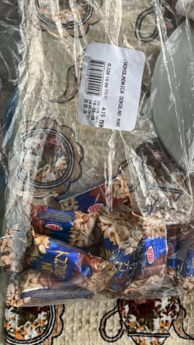 “Tamstore” müştəriləri kiflənmiş məhsullar satılı - 