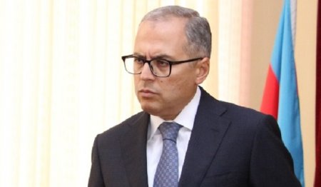 Səbail rayonunda otel tikintisinə icra başçsı Vuqar Zeynalov icazə verib?  