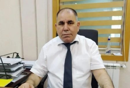 Nazir adı qalmaqallarda hallanan notariusu hansı səbəbə vəzifəsində saxlayıb? - 