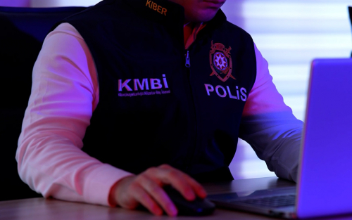 Xaricdə 1 milyon ələ keçirib Azərbaycana qaçdılar -  