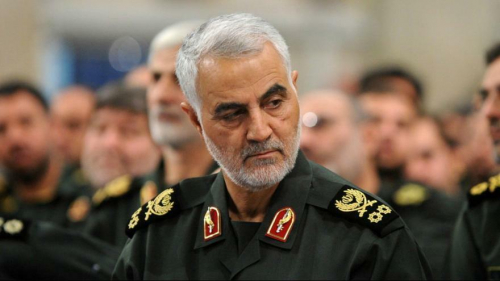 İranda Süleymaninin heykəli yandırıldı