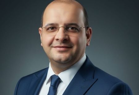 “Azəraqrar” direktoru vətəndaşı dövlətlə üz-üzə qoymağa çalışır -