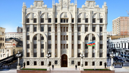 Silah şagirdin atasına məxsusdur -