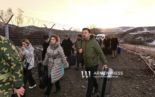 Azərbaycan nümayəndə heyəti Ermənistanda -  