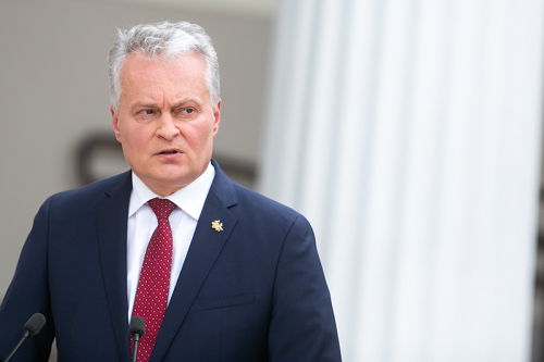 Məişət zədəsi alan Litva Prezidenti əməliyyat olunub