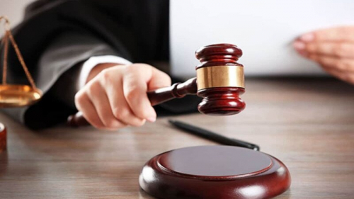 Rüşvət qarşılığında mənzil vədi -