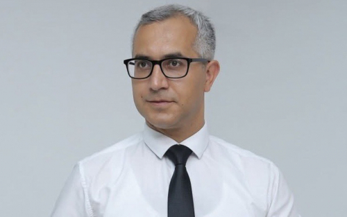 Aldığı pulların hamısını qaytardığını deyib