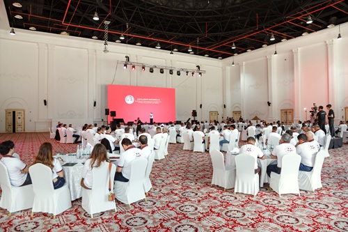 Veysəloğlu Şirkətlər Qrupu “Süni Zəka Dövründə Liderlik” mövzusunda forum keçirib