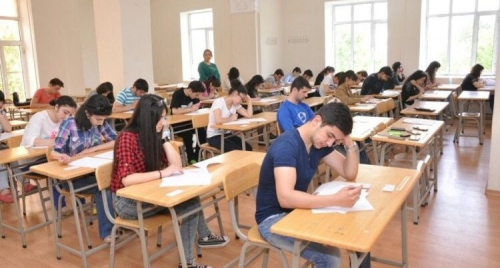Məktəblərdə saxta “əlaçı” qalmaqalı? -  