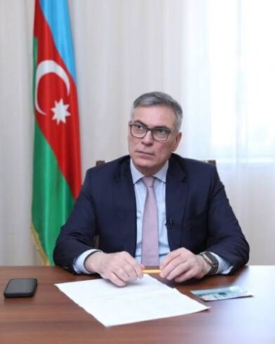 Azəriqaz İB-yə yazılan çıxışları rəhbər Azər Məmmədov oz cibindən ödəyib,yoxsa Azəriqaz İB hesabından
