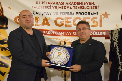 Aqil Ələsgər Türkiyədə “Beynəlxalq Media və Kommunikasiya Mükafatı”na layiq görüldü 
