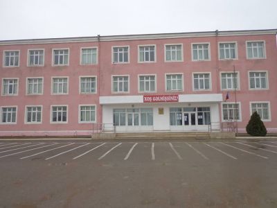 35 nömrəli peşə məktəbi sökülərək yerində yaşayış binası inşa edilir? - 