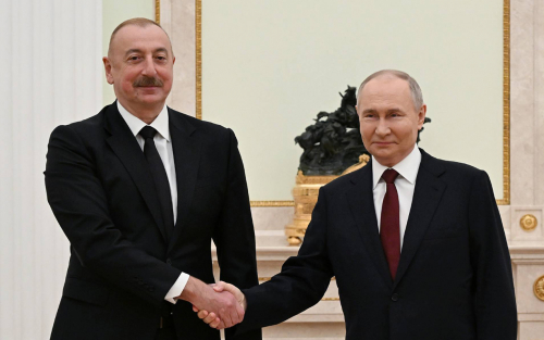 Putin İlham Əliyevə zəng etdi