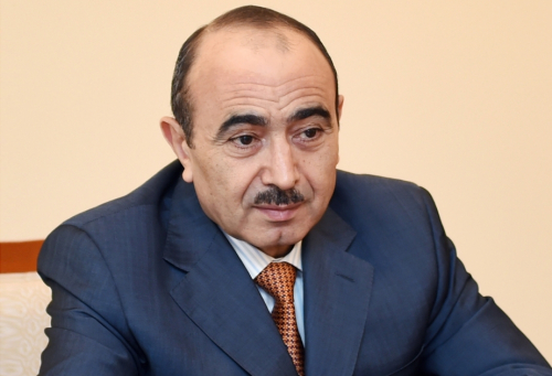 Əli Həsənovun qızının Dubaydakı mağazası: 
