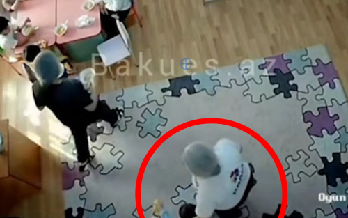 2 yaşlı autizmli uşağı kameradan kənara çəkərək vurdu -