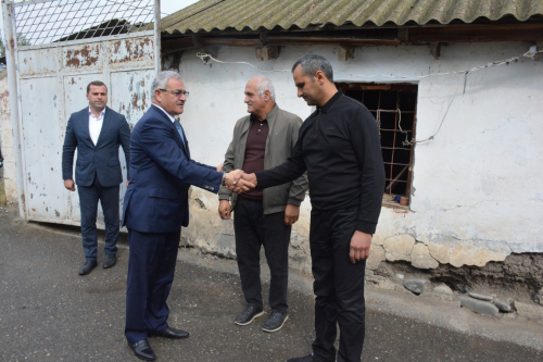 İcra Başçısı Birinci Qarabağ müharibəsində itkin düşmüş Məmmədov Zaur Qəyyum oğlunun ailəsini ziyarət edib